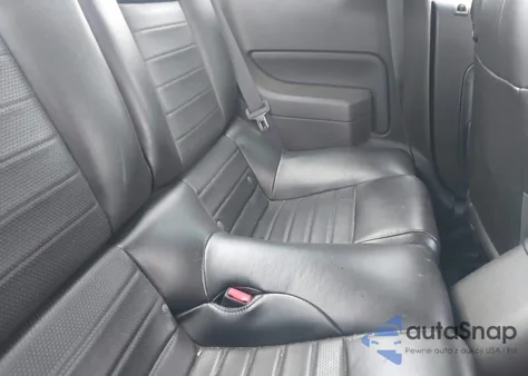 2007 Ford Mustang Gt Deluxe/Gt Premium из США, поврежденный, VIN 1ZVHT82H675250977